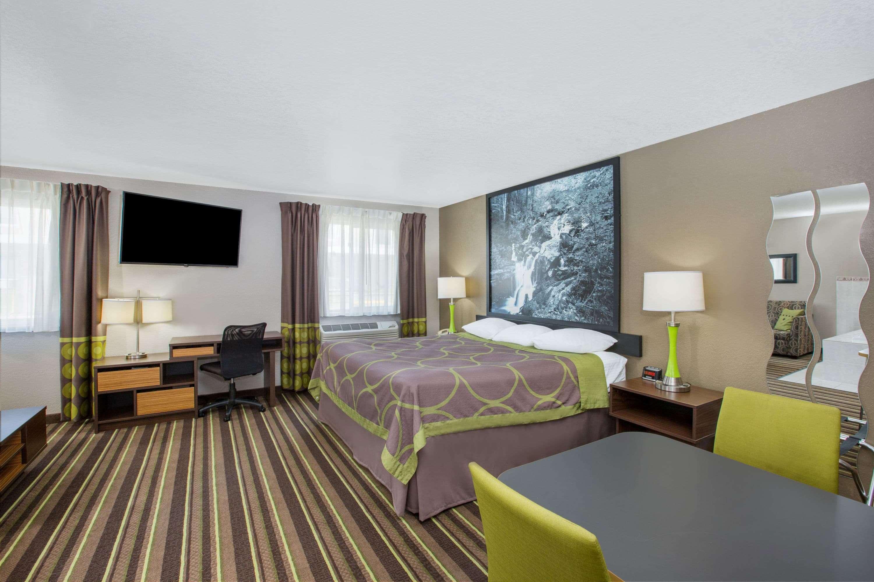 Super 8 By Wyndham Brookings Hotel Ngoại thất bức ảnh