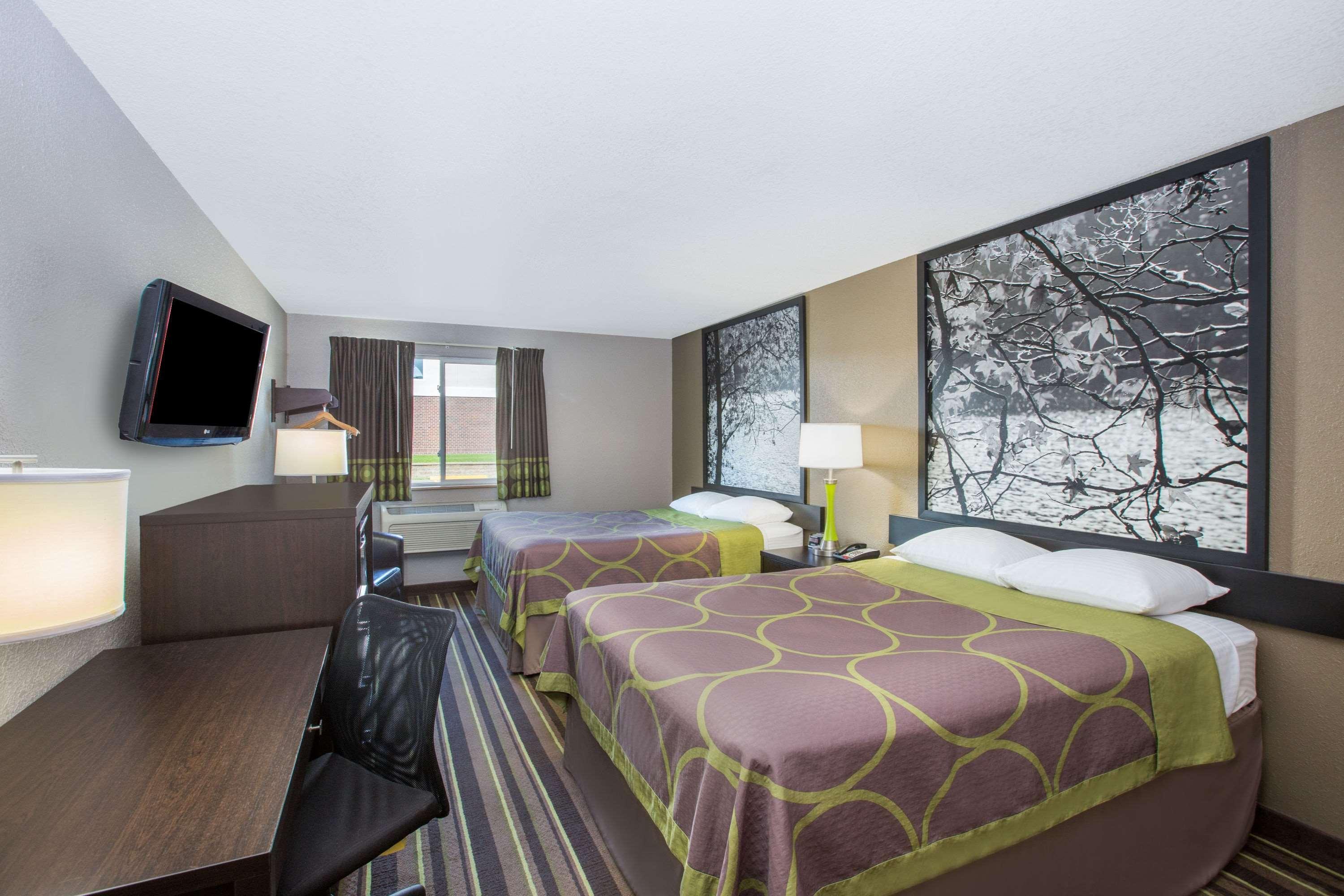Super 8 By Wyndham Brookings Hotel Ngoại thất bức ảnh